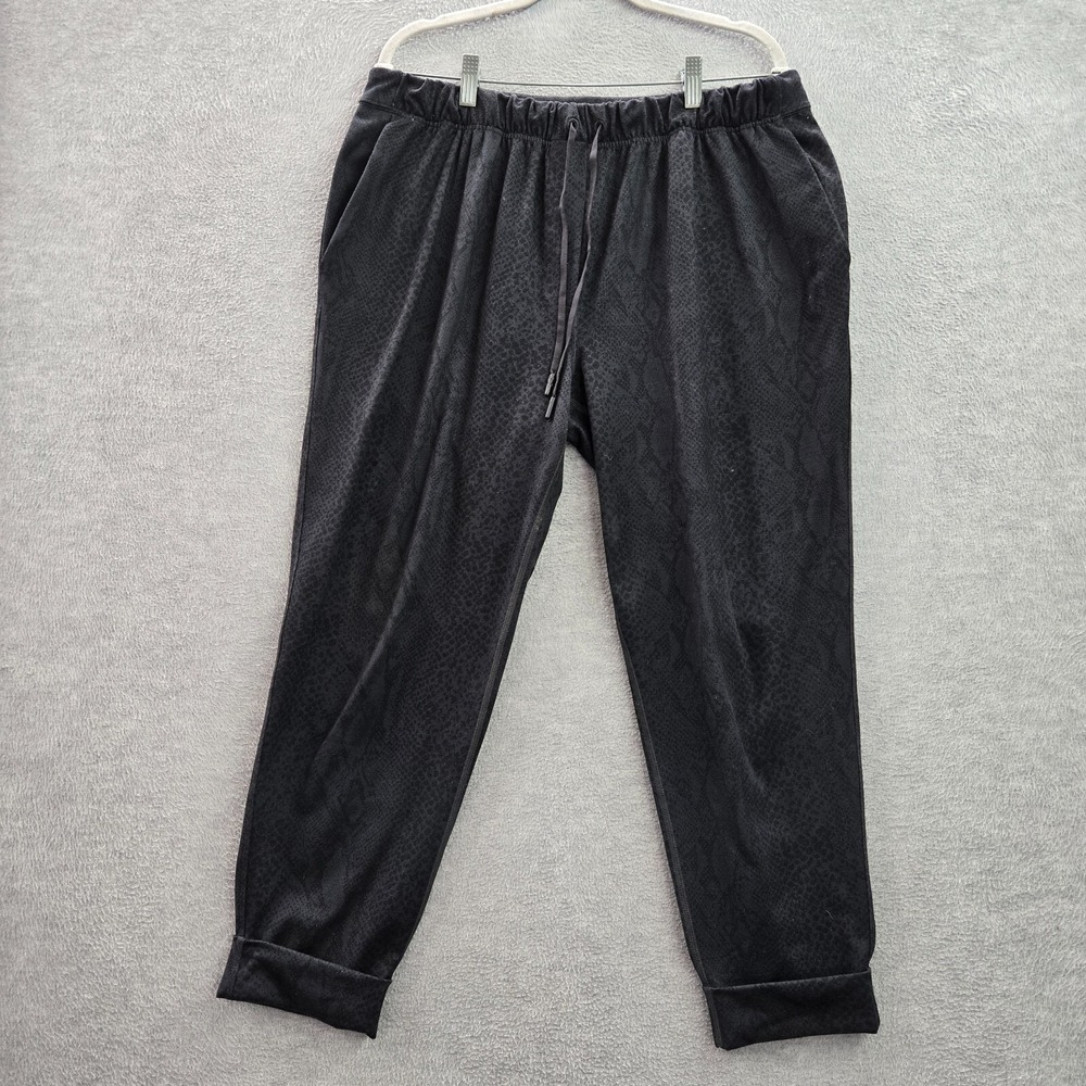 Lululemon Activewear Pants 10 Black Snakeskin Jogger Polyester Lycra‎ Spandex